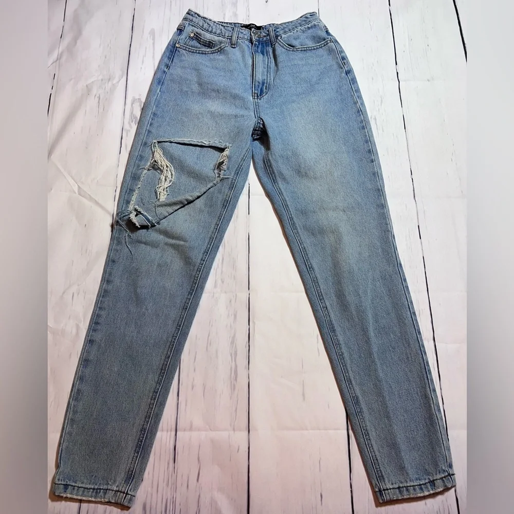 2/$20 Misguided Riot High Waist Mom Jeans - Picture 1 of 6
